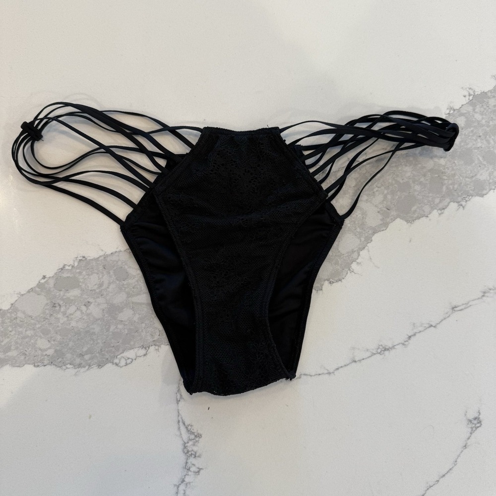 NEW Victoria's Secret Vtg RARE 2014 Satin Lace Stripy Cheekini Bikini Panty Med